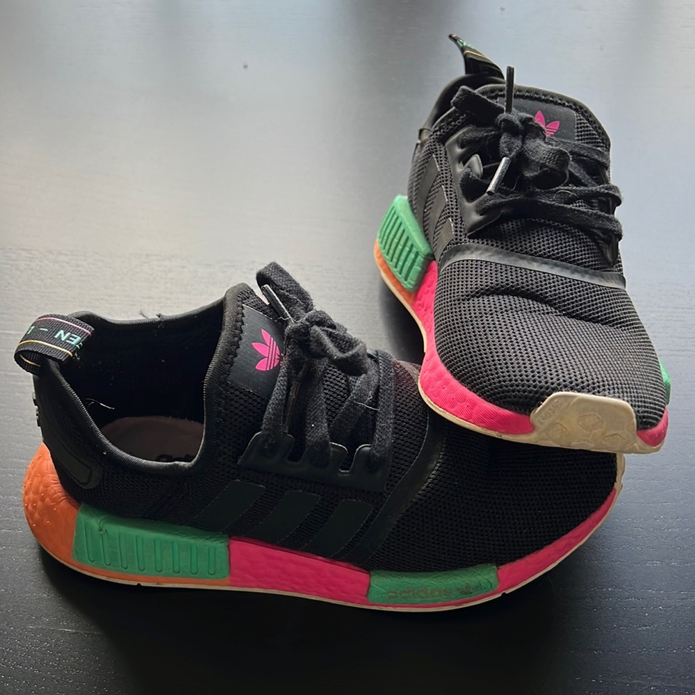 Adidas NMD r1 Shock Pink Orange White